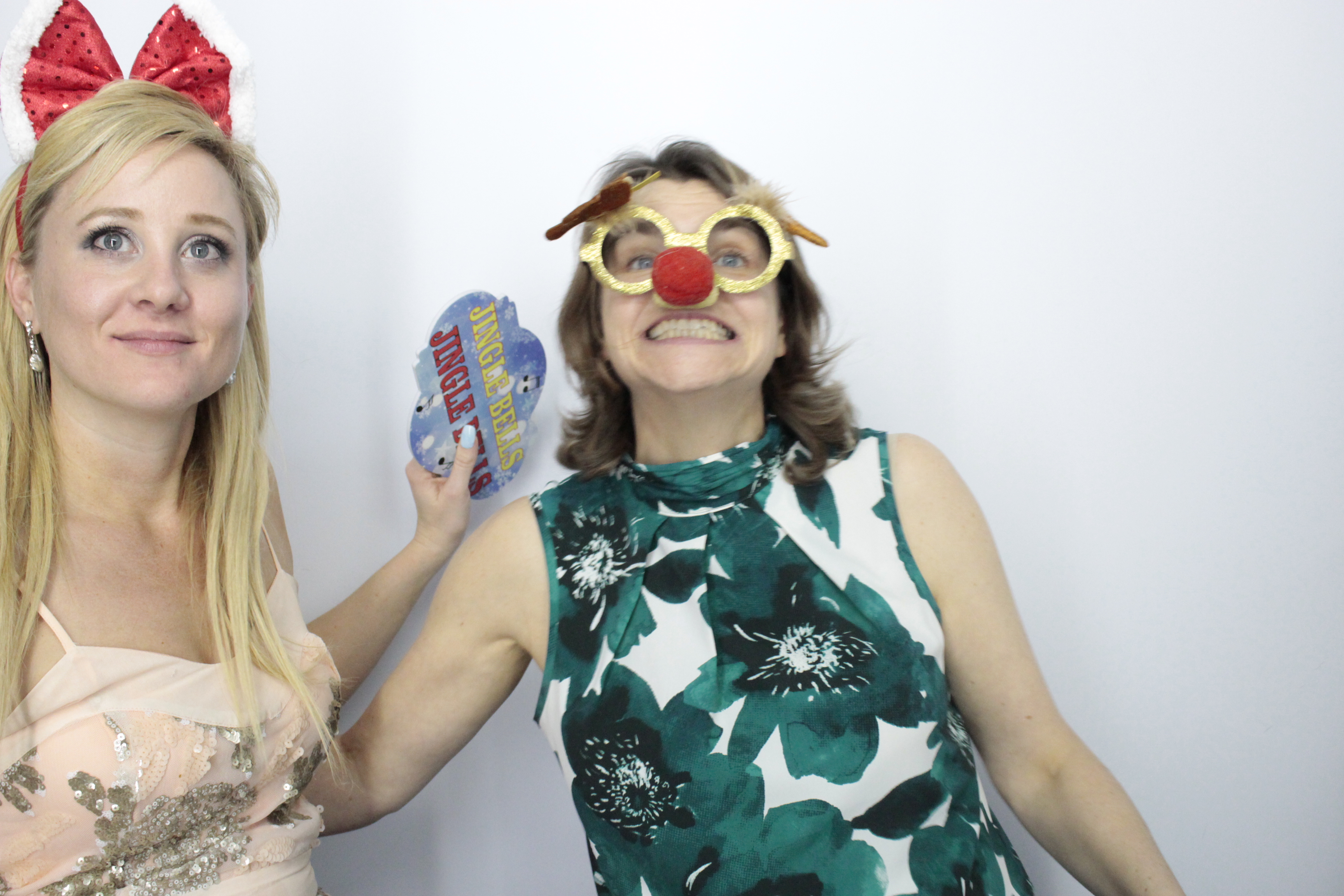 Siemens Christmas Party | View more photos from the event at gallery.myphotoboothexperience.co.uk/u/MyPhotoBoothExperienceLtd/Siemens-Christmas-Party-0